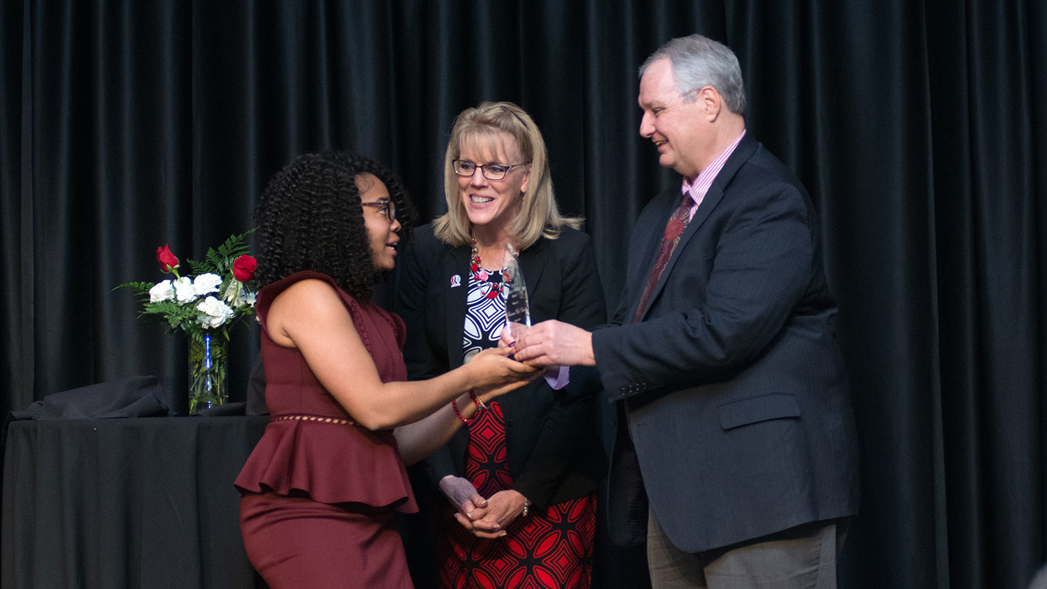Bri Elum honored at 2019 Sisterhood Dinner with Equity for Women Award
